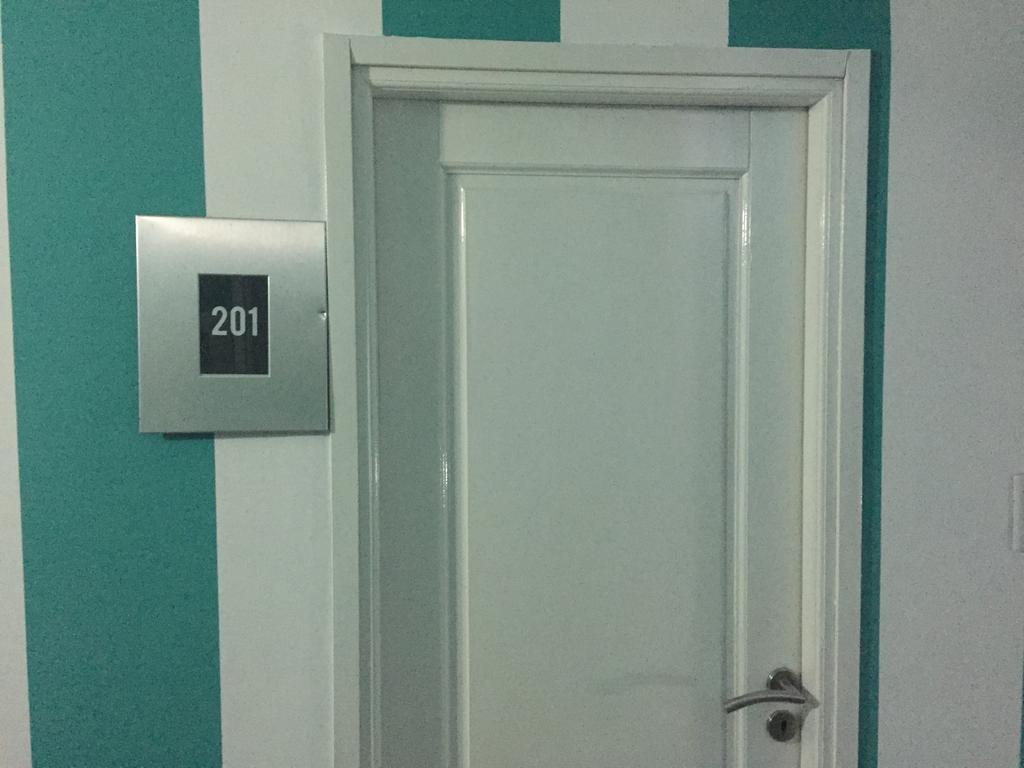 Defensa 821 Bed And Breakfast Buenos Aires Ngoại thất bức ảnh