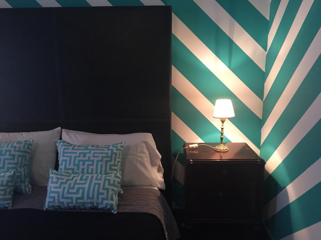 Defensa 821 Bed And Breakfast Buenos Aires Ngoại thất bức ảnh