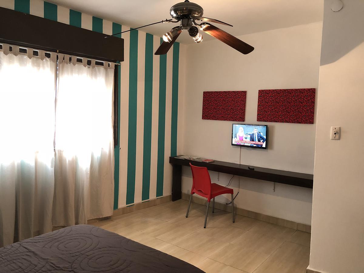 Defensa 821 Bed And Breakfast Buenos Aires Ngoại thất bức ảnh